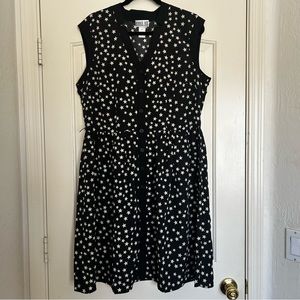 Robbie Bee Black and White Star Dress